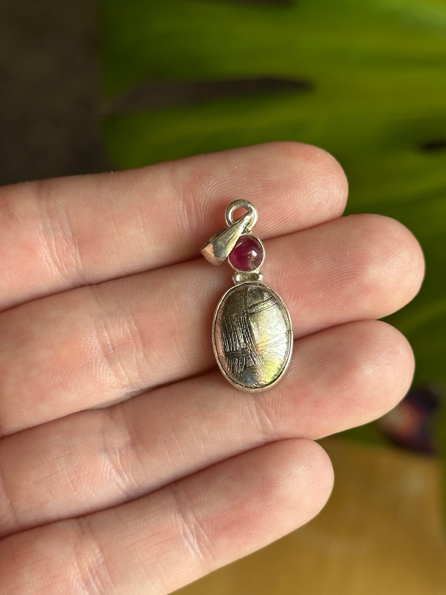 4.50g Polished Muonionalusta Meteorite & Ruby Sterling Silver Pendant