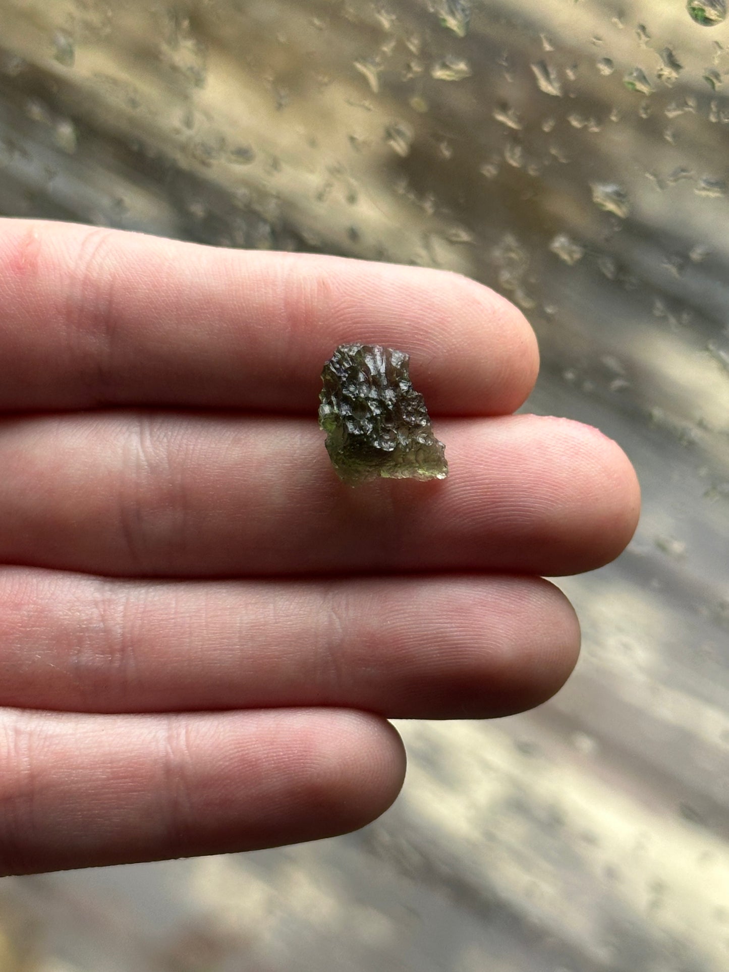 0.86g Raw Natural Moldavite