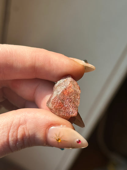 2.88g Raw Red Confetti Sunstone