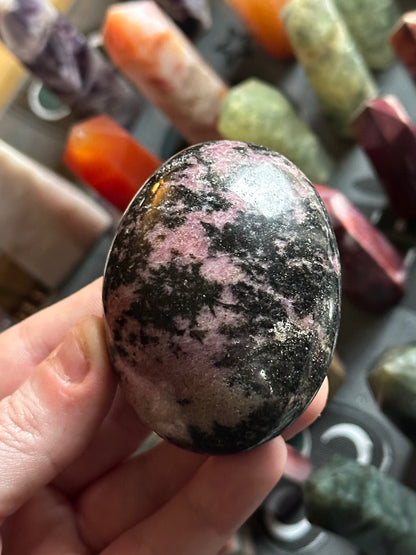 184g Rhodonite Palmstone