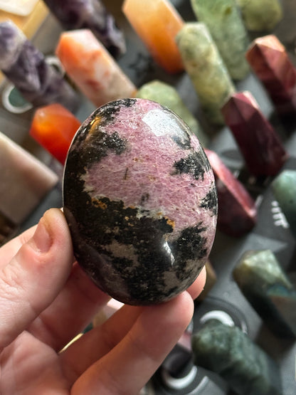184g Rhodonite Palmstone